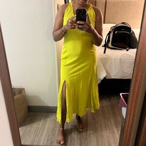 NWT Zara Yellow Maxi Dress
JUST TRIED ON